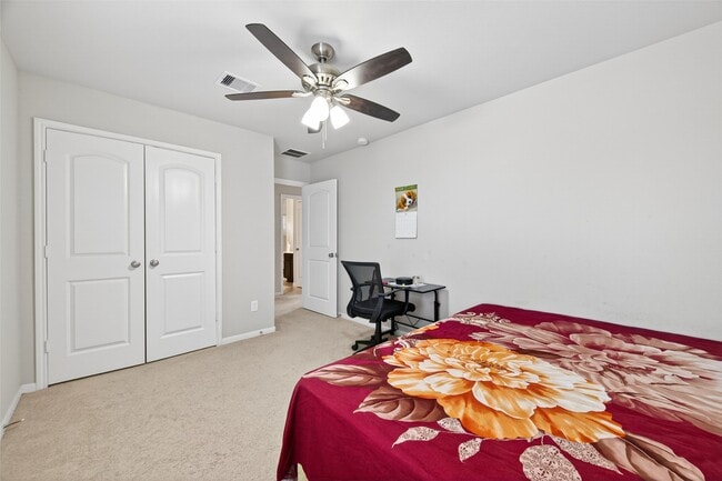 Building Photo - 14206 Singing Oaks Trl