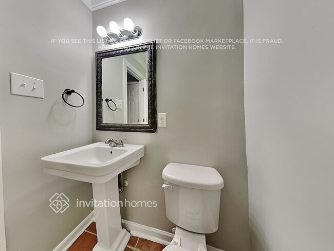 Building Photo - 4721 Murrayhill Rd