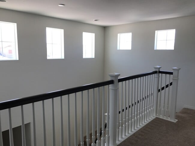 Building Photo - Private large 4 bed NextGen, with double living rooms, kitchens and laundries.