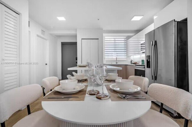 Building Photo - 1542 NW 2nd St