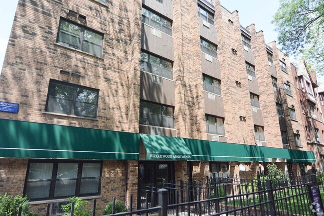 Building Photo - 663 W Wrightwood Ave
