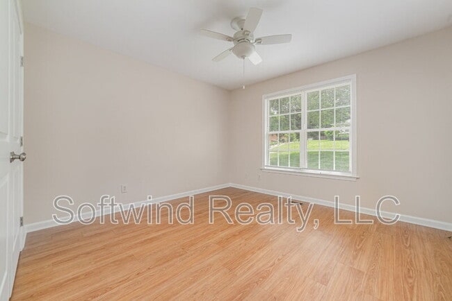 Building Photo - 1515 Elmwood Ave