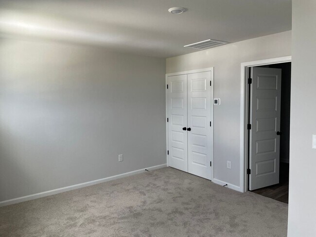 Building Photo - 2114 Wild Indigo Cir NW