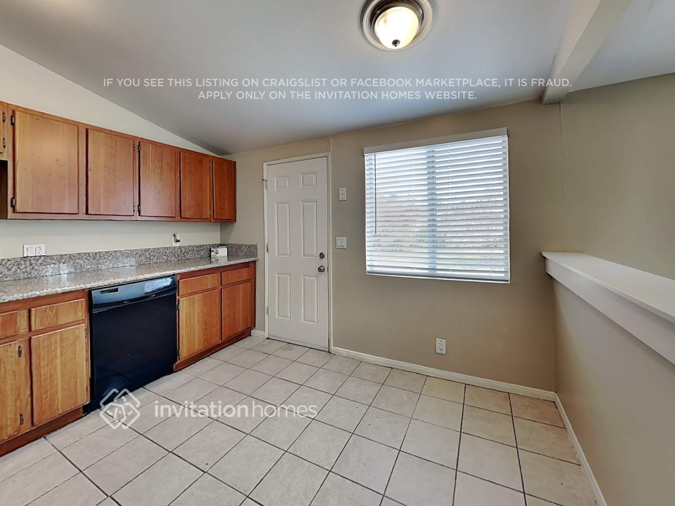 Building Photo - 27210 Marchland Ave