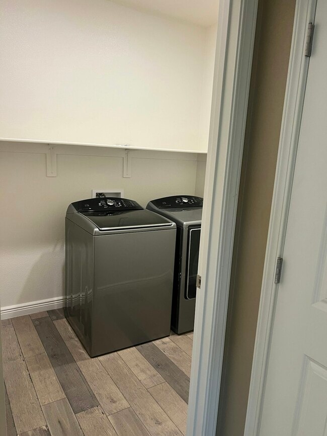 Building Photo - 3261 Haskell Way