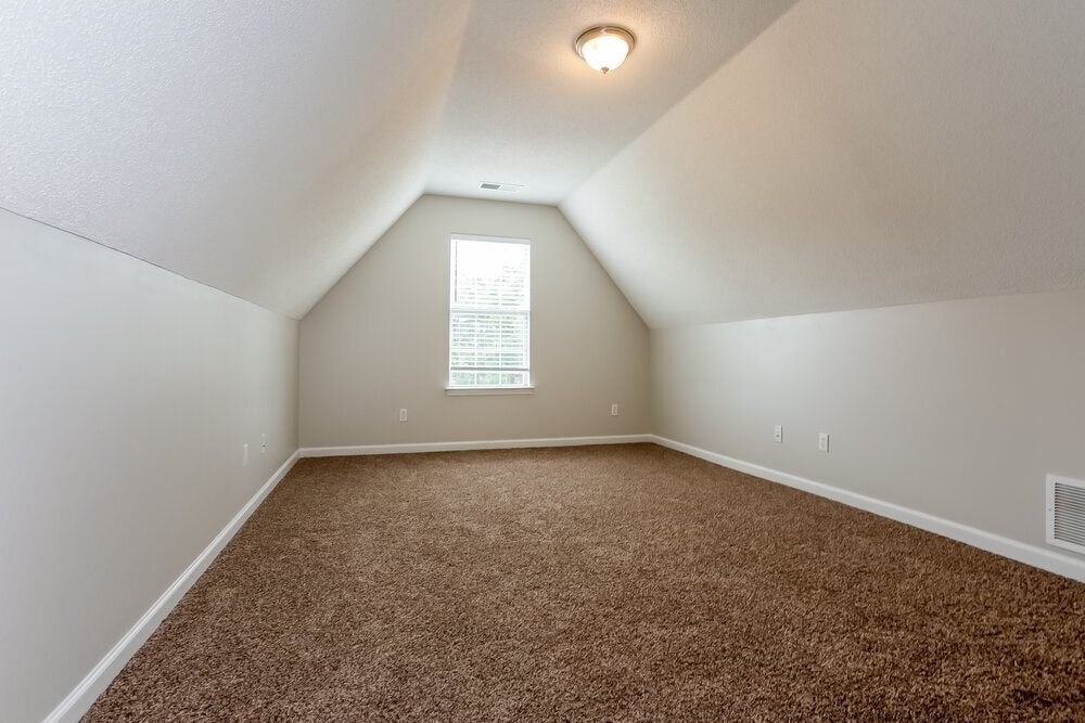 Building Photo - 9186 Tahoe Dr