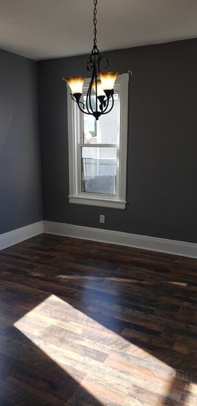 Dining room - 910 Spring Garden St