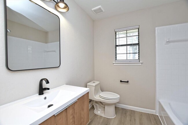 Building Photo - 14407 Citron Cove