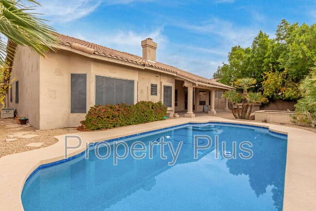 Building Photo - 12591 E Paradise Dr