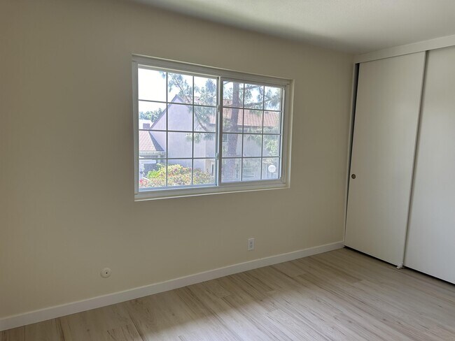 Building Photo - 306 Dolores Cir