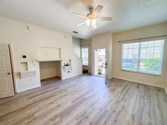 Building Photo - 5283 SW 97th Way