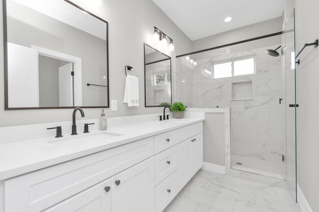 Building Photo - 11 Wellford St