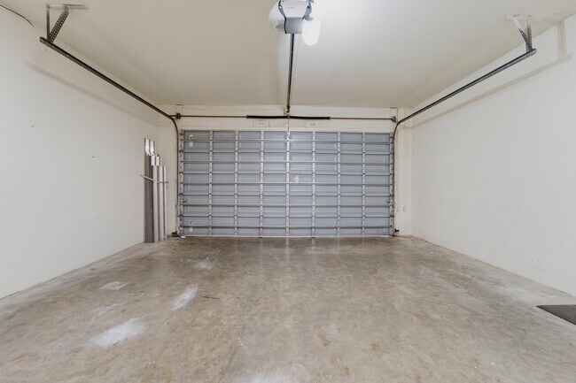 Building Photo - 104 Jesup Ln