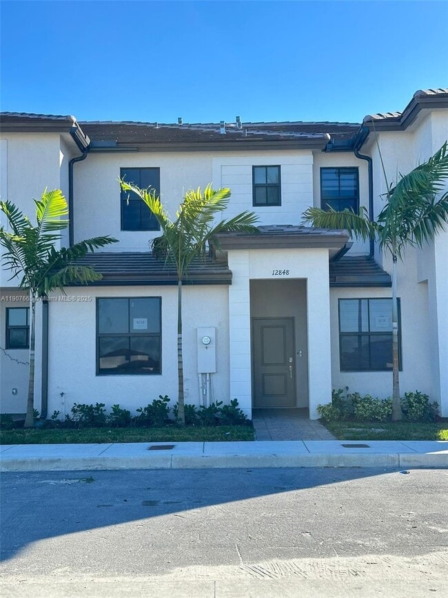 Building Photo - 12848 SW 232nd Ter