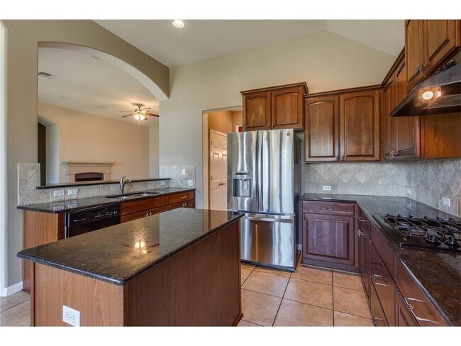 Building Photo - 2714 Sun Mountain