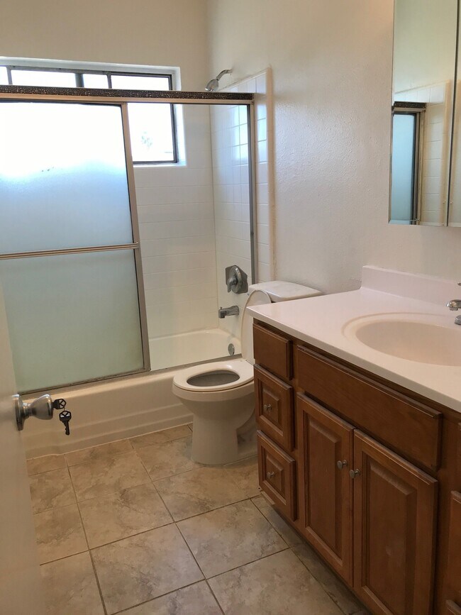 Building Photo - 14141 Erwin St