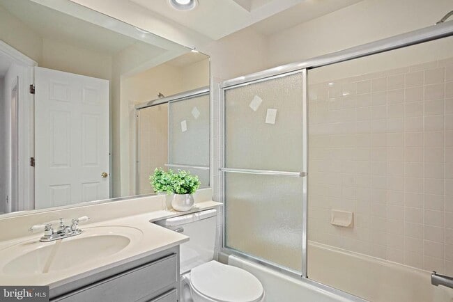 Building Photo - 9216 Burley Ln