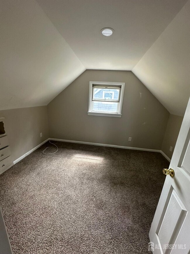 Building Photo - 1075 Fireside Ave