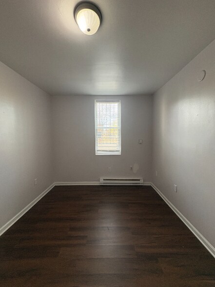 Building Photo - 1522 W Dauphin St