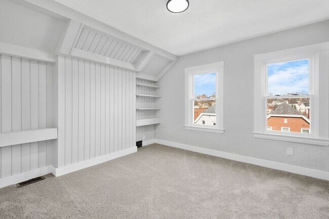 Building Photo - SECURE your spot TODAY and ENJOY $100 OFF ...