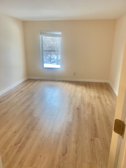 Building Photo - 5201 Carriage Way Dr