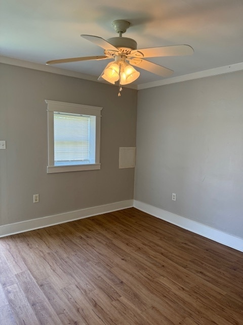 Building Photo - One bedroom duplex off 40th Ave with vinyl plank throughout!