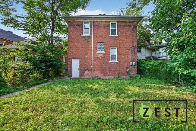 Building Photo - 3329 Waverly St