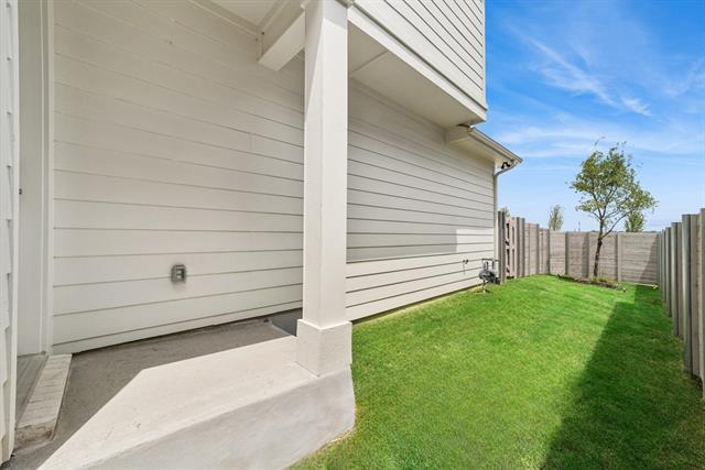 Building Photo - 4800 Maxwell Dr