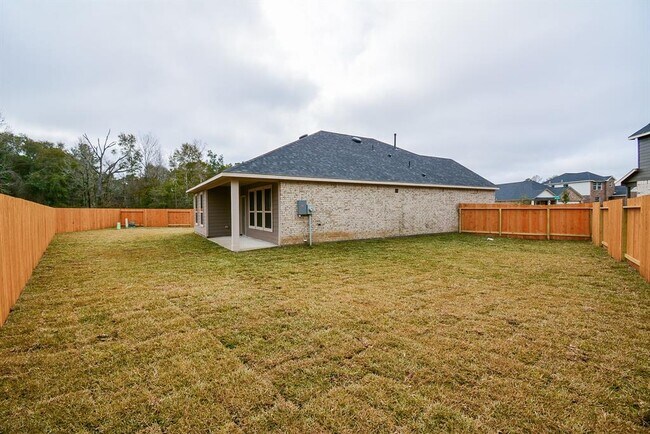 Building Photo - 27326 Grey Fox Run