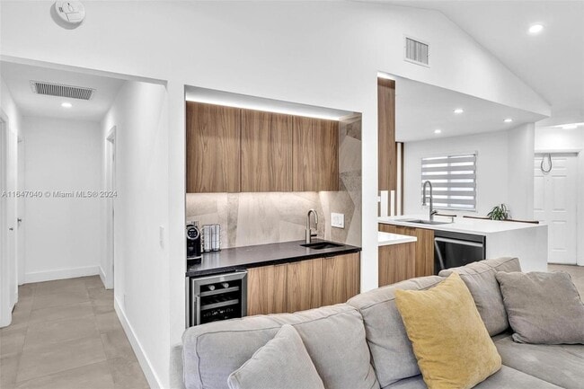 Building Photo - 9940 Watermill Cir
