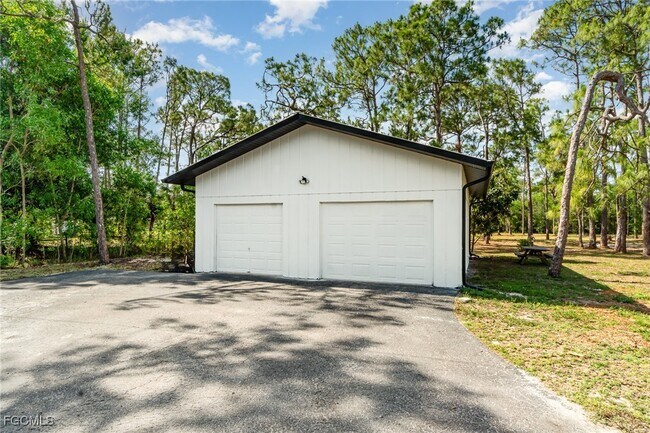 Building Photo - 11590 Fox Hill Rd