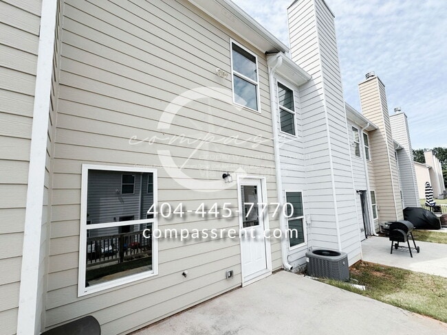 Building Photo - 214 Lyndon Wy NW