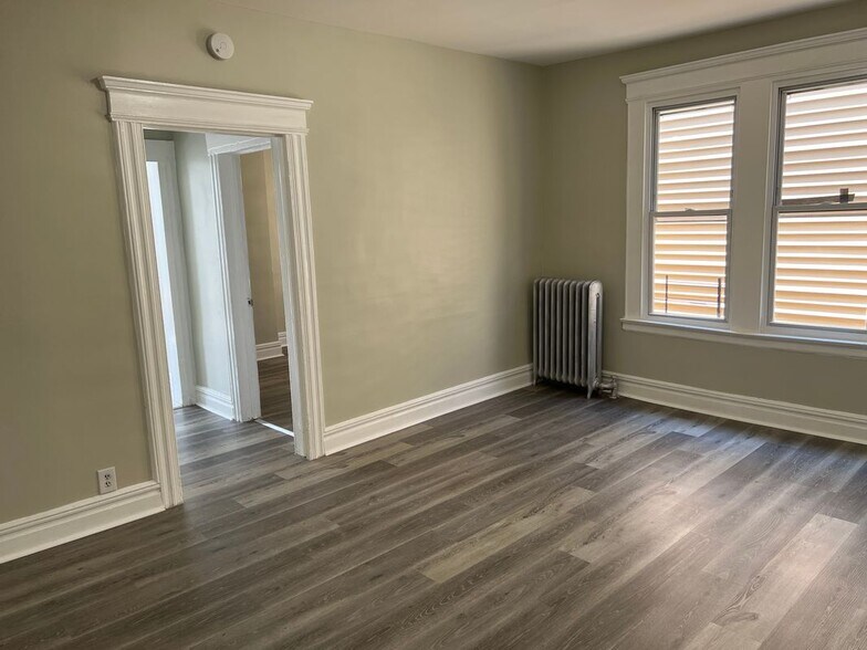 Building Photo - 51 Hawkins St