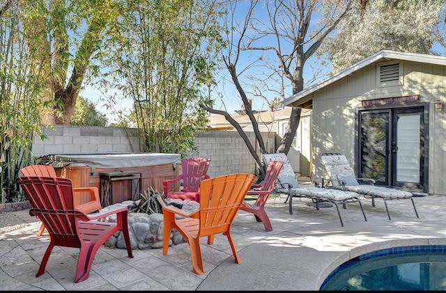 Building Photo - Arcadia Light Furnished Charmer with  Treehouse!!