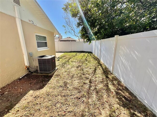 Building Photo - 3127 Corona Dr