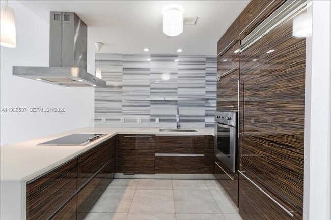 Building Photo - 1100 Biscayne Blvd