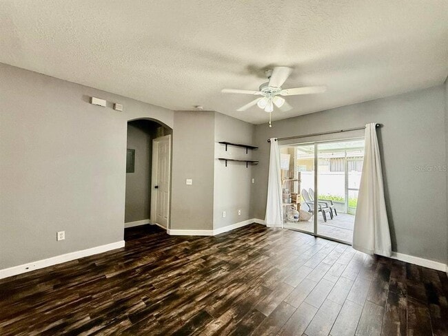 Building Photo - 3421 Santa Rita Ln