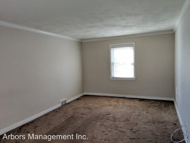 Building Photo - 3 br, 1.5 bath House - 3806 Greensburg Pike