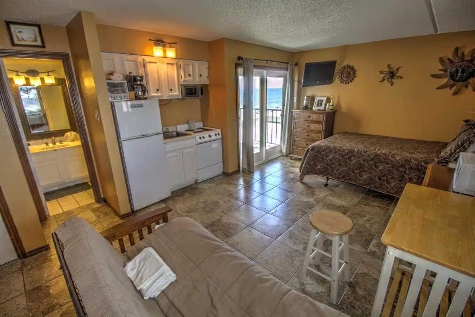 Building Photo - 5605 Gulf Blvd