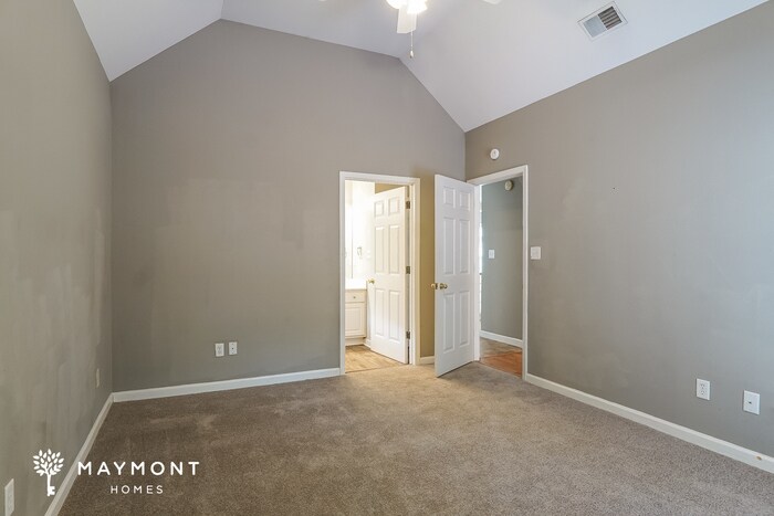 Building Photo - 328 Camden Cove Cir