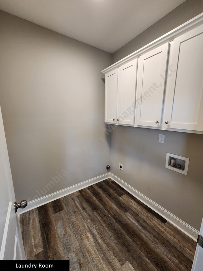 Building Photo - 2185 Ridgeway Rd