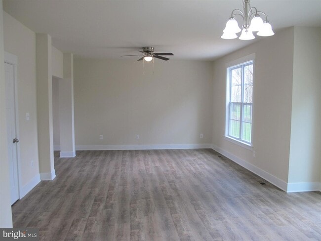 Building Photo - 43 Lee St