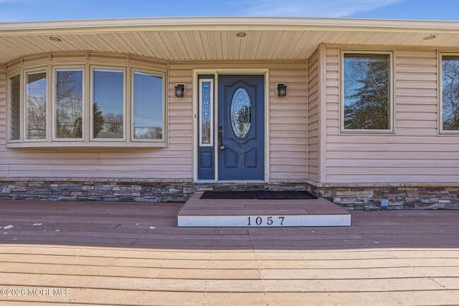 Building Photo - 1057 Savannah St