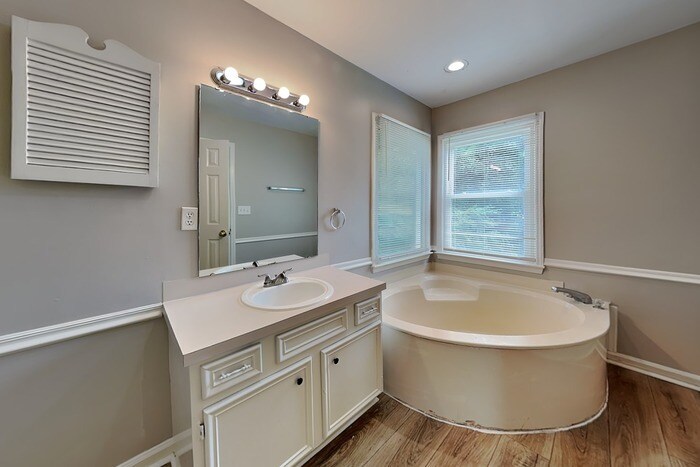 Building Photo - 7135 Cabe Ln