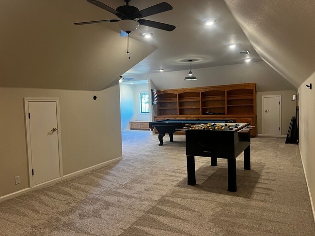 Building Photo - MORGAN HILL Expansive 6 bedroom, 4.5 bathroom home