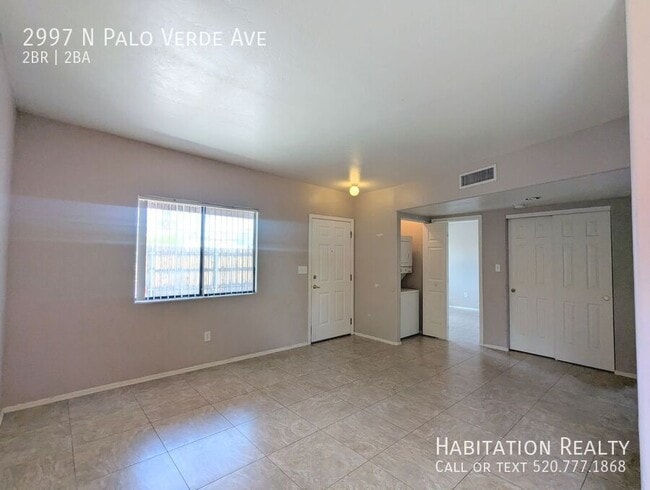 Building Photo - 2997 N Palo Verde Ave
