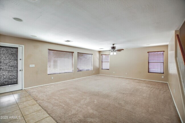 Building Photo - 40437 W Robbins Dr