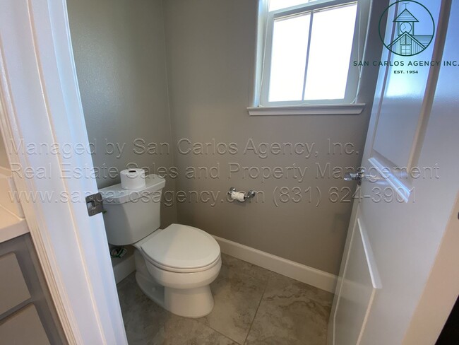 Building Photo - Three Bed Home in New Marina Development