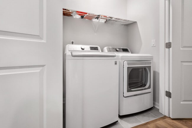 Building Photo - 214 Maidstone Trail