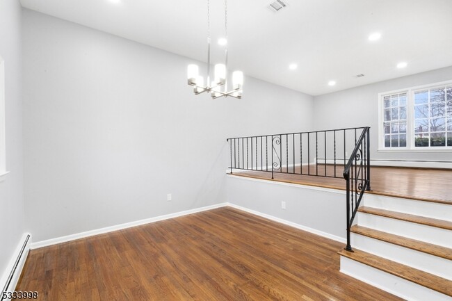 Building Photo - 25 Sandalwood Dr